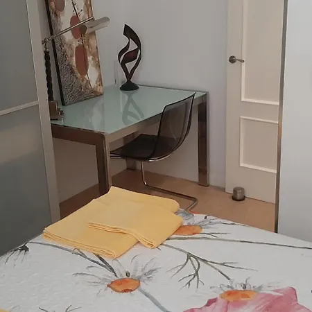 Apto Patio Andaluz. Máximo Confort Y Limpieza Apartamento *