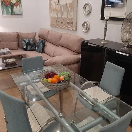 Apto Patio Andaluz. Máximo Confort Y Limpieza