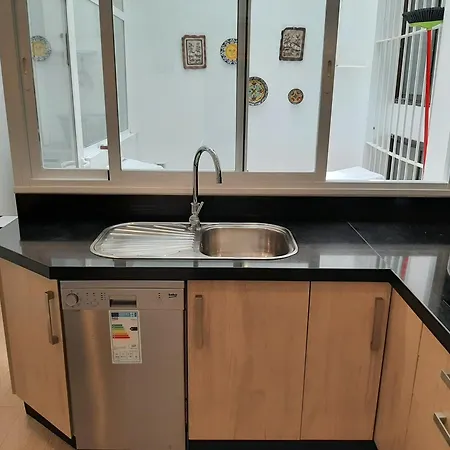 Apto Patio Andaluz. Máximo Confort Y Limpieza Apartamento