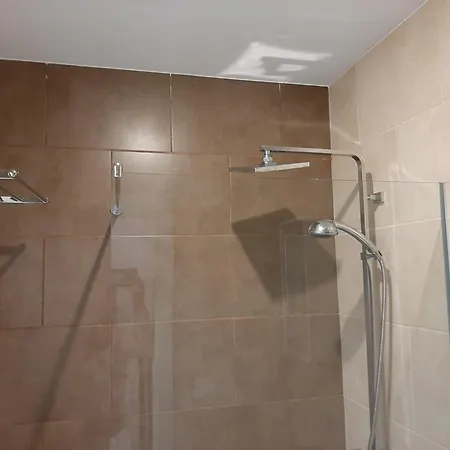Apto Patio Andaluz. Máximo Confort Y Limpieza Apartamento