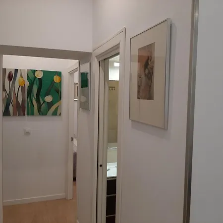 Apto Patio Andaluz. Máximo Confort Y Limpieza *